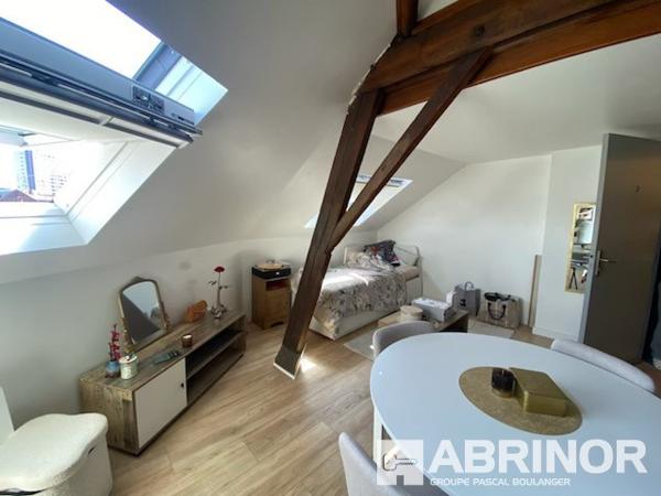 IMMEUBLE DE RAPPORT HYPER CENTRE 3 APPARTEMENTS + LOCAL COMMERCIAL-Rentabilité 8% TOURCOING