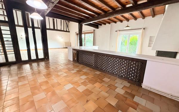 Maison à vendre    5 pièces • 265 m2 Aire-sur-l'Adour