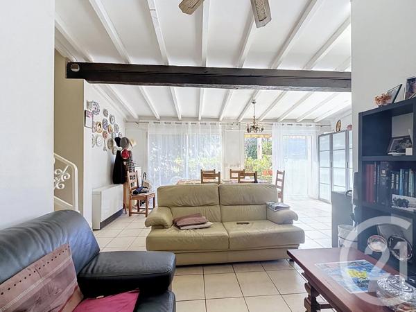 Maison à vendre  4 pièces - 72,19 m 2   MARSEILLE  - 13008