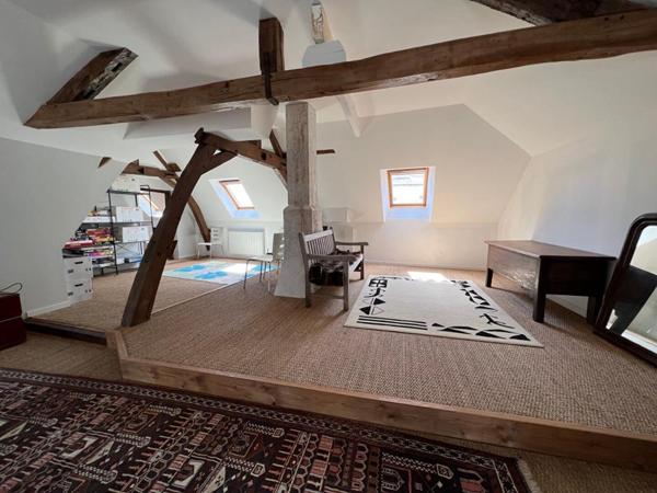 Maison - Montval Sur Loir - 8 pièce(s) - 208 m²