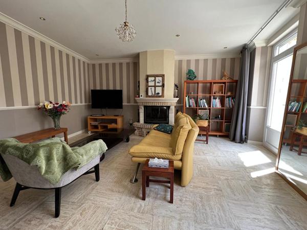 Maison - Montval Sur Loir - 8 pièce(s) - 208 m²