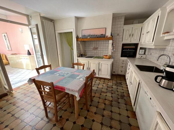 Maison - Montval Sur Loir - 8 pièce(s) - 208 m²