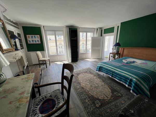 Maison - Montval Sur Loir - 8 pièce(s) - 208 m²