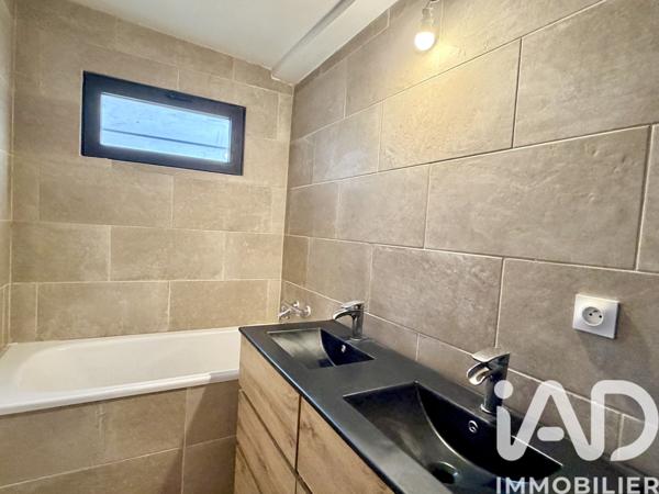 Maison à vendre 4 pièces 102 m² Molières-sur-Cèze