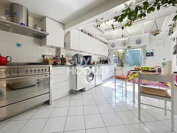 EXCEPTIONNEL ! Quartier du CASTEL à EAUBONNE - 3 min gare Ermont-Eaubonne - Demeure de 170m²- Terrain 1100m² !