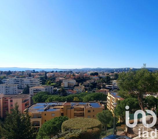 Appartement 4 pièces de 81 m² à Cagnes-sur-Mer (06800)