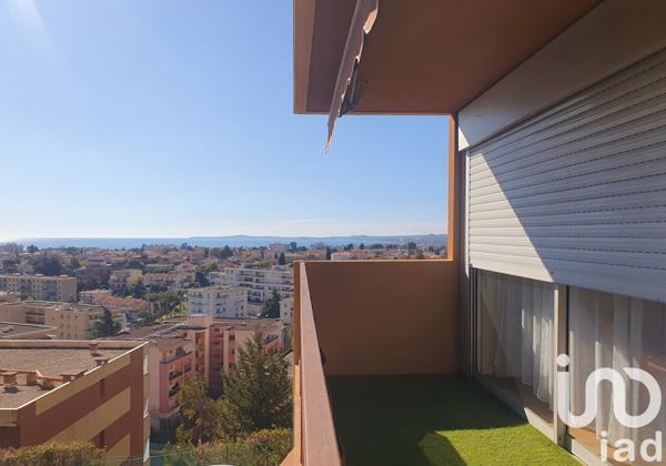 Appartement 4 pièces de 81 m² à Cagnes-sur-Mer (06800)