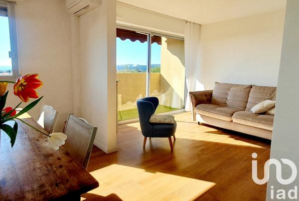 Appartement 4 pièces de 81 m² à Cagnes-sur-Mer (06800)