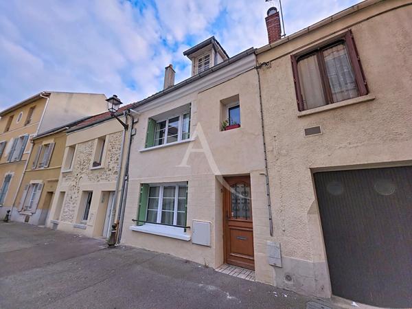 MAISON DE VILLE HYPER CENTRE MANTES LA JOLIE - 4 PIECES