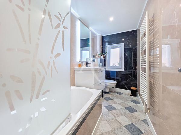 MAISON DE VILLE HYPER CENTRE MANTES LA JOLIE - 4 PIECES