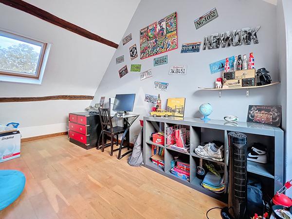 MAISON DE VILLE HYPER CENTRE MANTES LA JOLIE - 4 PIECES