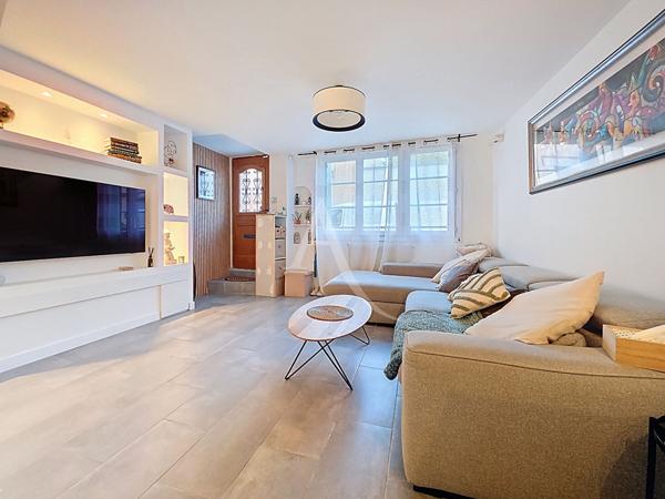 MAISON DE VILLE HYPER CENTRE MANTES LA JOLIE - 4 PIECES