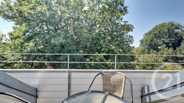 Appartement T6 à vendre  6 pièces - 263 m 2   THEIX NOYALO  - 56