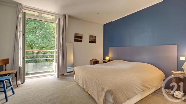 Appartement T6 à vendre  6 pièces - 263 m 2   THEIX NOYALO  - 56