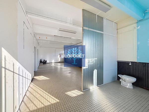 Location local commercial Saint-Léonard - 150 m² - 875 €/mois