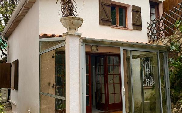 Maison à louer    2 pièces •  Saint-Jean-Cap-Ferrat