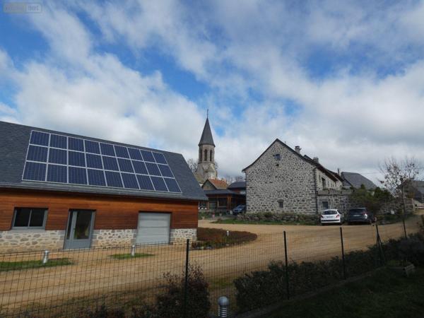 Maison de maître à vendre à Neussargues en Pinatelle dans le Cantal (15170), ref : 13352/307