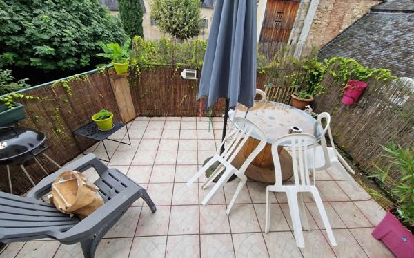 Immeuble à vendre    5 pièces • 139 m2 Terrasson-Lavilledieu