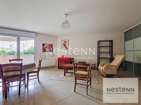 ORLEANS MADELEINE / BORDS DE LOIRE - T4 - DOUBLE RECEPTION (50m²) - TERRASSE - PLACE DE PARKING EN SOUS-SOL (accès avec ascenseur) - EXCELLENT DPE D !