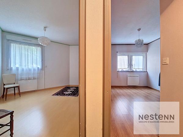 ORLEANS MADELEINE / BORDS DE LOIRE - T4 - DOUBLE RECEPTION (50m²) - TERRASSE - PLACE DE PARKING EN SOUS-SOL (accès avec ascenseur) - EXCELLENT DPE D !