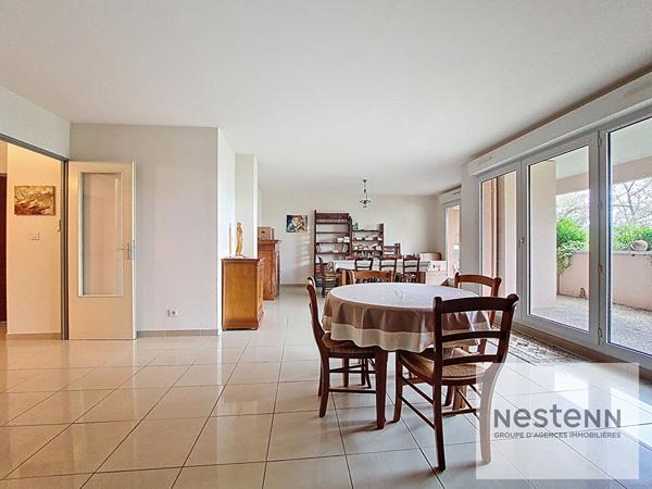 ORLEANS MADELEINE / BORDS DE LOIRE - T4 - DOUBLE RECEPTION (50m²) - TERRASSE - PLACE DE PARKING EN SOUS-SOL (accès avec ascenseur) - EXCELLENT DPE D !