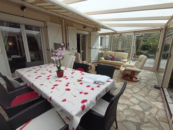 Très Belle Maison Individuelle à qqs minutes à pied de la Gare RER Cergy-le-Haut 188M2 Habitable