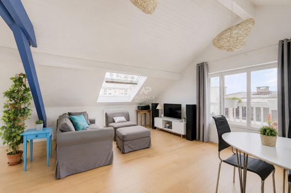 Appartement Saint Germain En Laye 5 pièce(s) 117 m2 899 000 € **  - Référence  18427