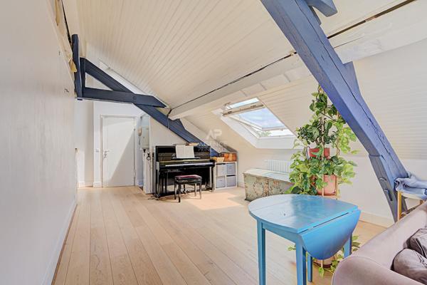 Appartement Saint Germain En Laye 5 pièce(s) 117 m2 899 000 € **  - Référence  18427