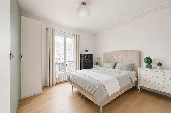 Appartement Saint Germain En Laye 5 pièce(s) 117 m2 899 000 € **  - Référence  18427