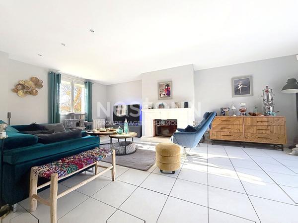 Visite virtuelle disponible : Maison Guyancourt Quartier Europe WEST PARK , 164m², plus de 185m² utiles, 4 chambres dont 1 suite parentale.