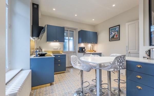 Maison à vendre    10 pièces • 350 m2 Nancy