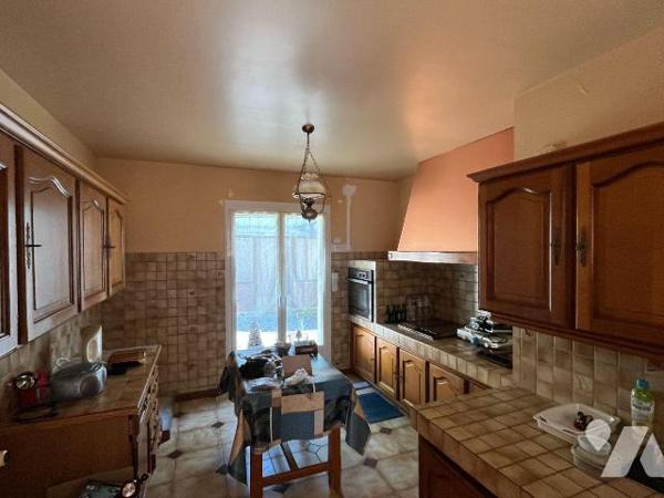 Maison à vendre à BAR SUR SEINE (10110), AUBE. Au calme, pavillon de 90 m² habitables en bon ét...