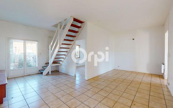 Maison à vendre    3 pièces • 70 m2 Champagne-sur-Seine