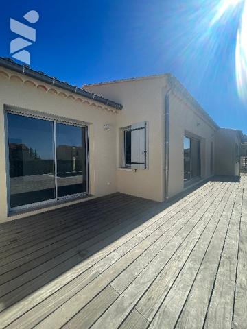 Découvrez cette superbe villa neuve d’environ 140 m² habitable, implantée sur un terrain de 600 m².