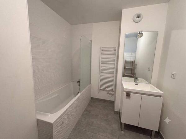 Appartement 3 pièces                                        - 35000 Rennes Réf : 2316