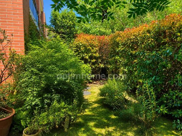 TOULOUSE CÔTE PAVÉE – LIMAYRAC RARE À LA VENTE – T3 EN REZ-DE-JARDIN AVEC 300 m² DE JARDIN PRIVATIF – 2 PARKINGS – ENVIRONNEMENT D'EXCEPTION