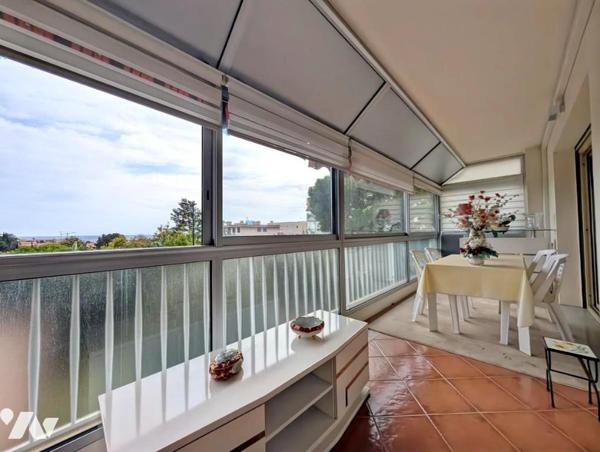 4 pièces de plus de 90 m² – Grande véranda – Vue mer – 2 parkings
