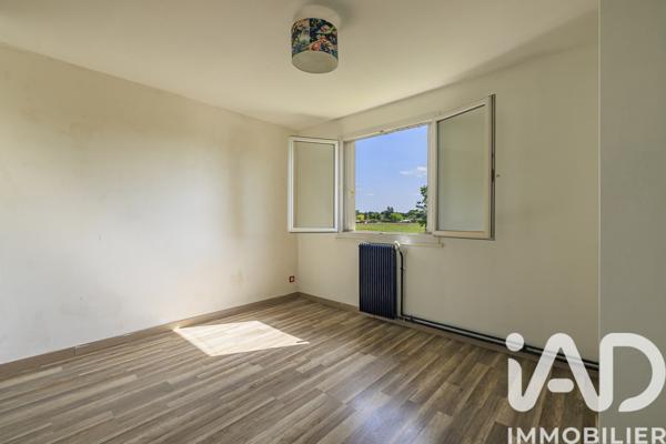 Maison à vendre 6 pièces 95 m² Saint-Seurin-sur-l'Isle