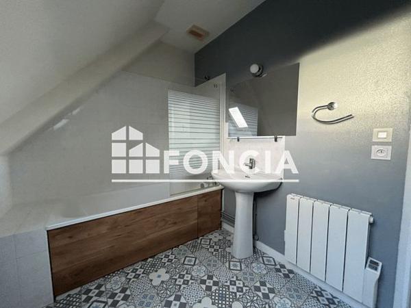 Location Appartement 2 pièces 48.41 m² - 4 RUE JULES LOUAIL Orgeres 35230