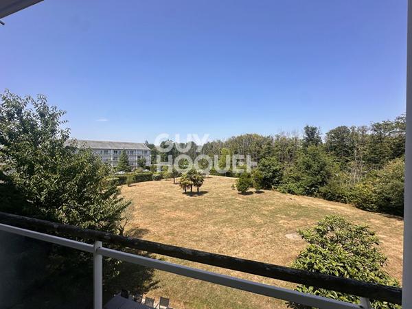 Investissement locatif sécurisé T2 de 50m2 meublé avec terrasse et services 4 étoiles