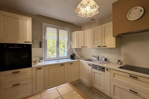 VILLA TERRASSE AVEC DEPENDANCE AU CALME SUR TERRAIN DE 2019M2