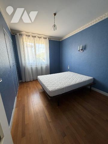 Maison sur sous-sol total avec 3 chambres