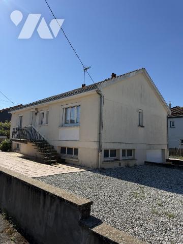 Maison sur sous-sol total avec 3 chambres