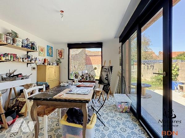 Malo Terminus, maison de 143 m2 environ; 3 chambres, un atelier, un jardin, un garage, une cave.