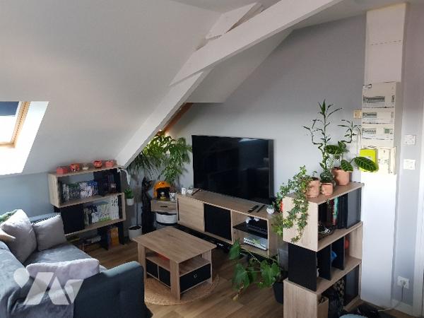 Immeuble de rapport de 4 logements et d'un local professionnel situé en centre ville.