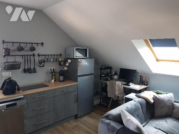 Immeuble de rapport de 4 logements et d'un local professionnel situé en centre ville.