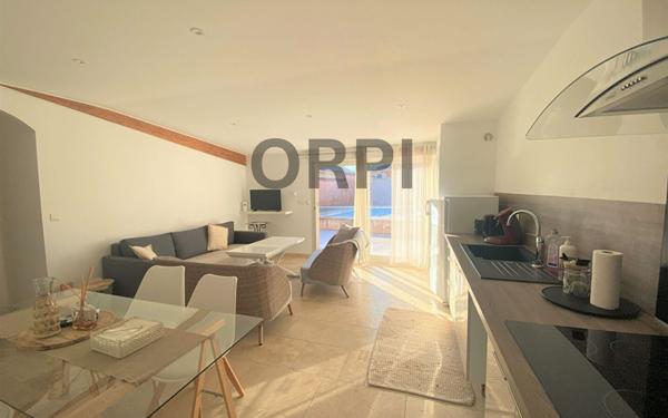 Maison à vendre    8 pièces •  Monteux
