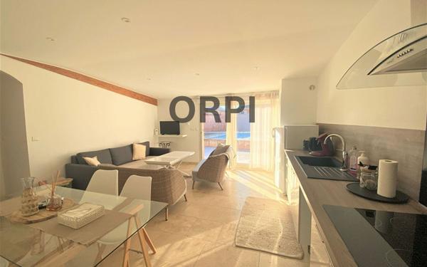 Maison à vendre    8 pièces •  Monteux