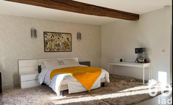 Immeuble à vendre 300 m² Galgon