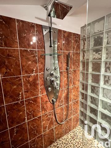 Immeuble à vendre 300 m² Galgon